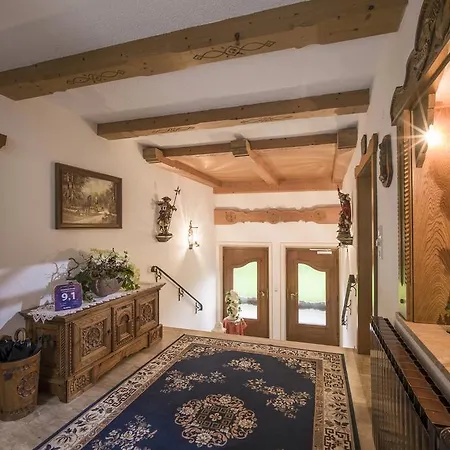 Gaestehaus Gisela 招待所 Bruck am Ziller