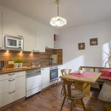 Gaestehaus Gisela 3* Bruck am Ziller