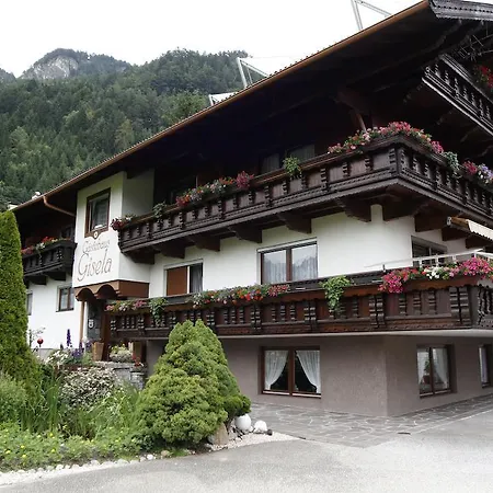 Penzion Gaestehaus Gisela 3*