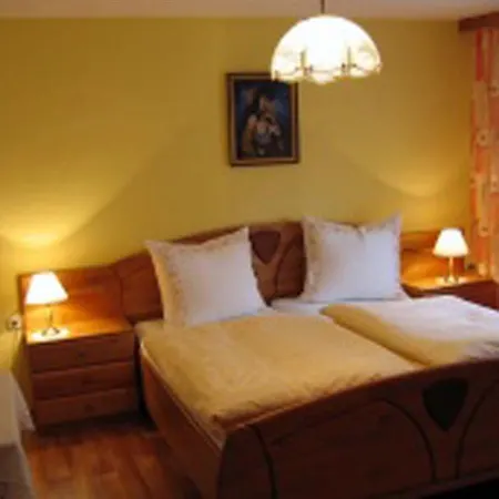 Gaestehaus Gisela Guest house Bruck am Ziller